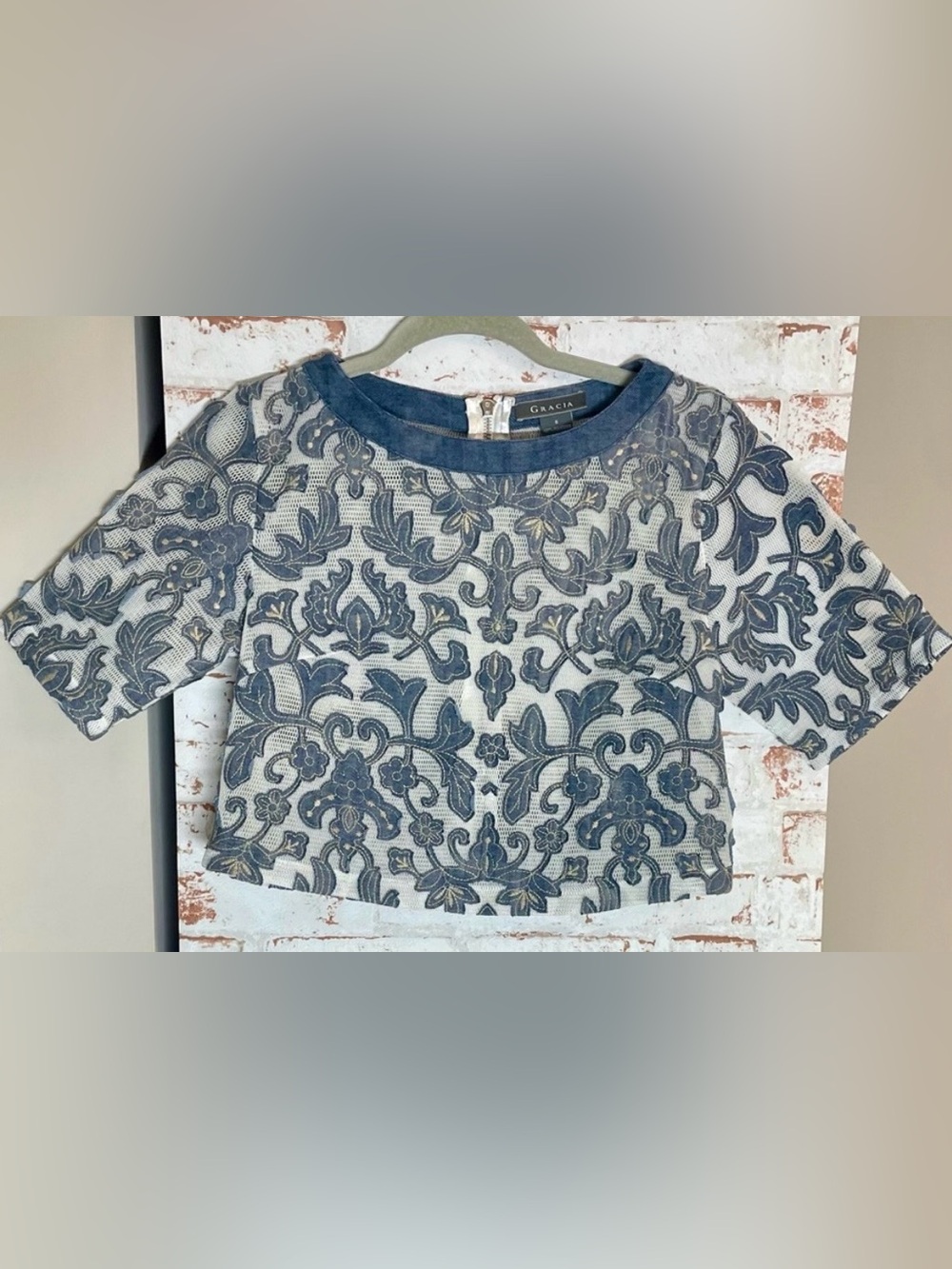 Gracia Navy and Cream Lace Blouse